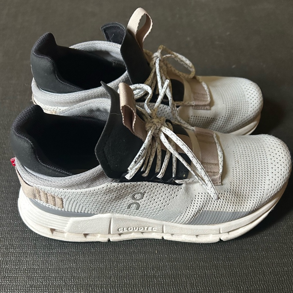 On Running Cloudnova Sneakers